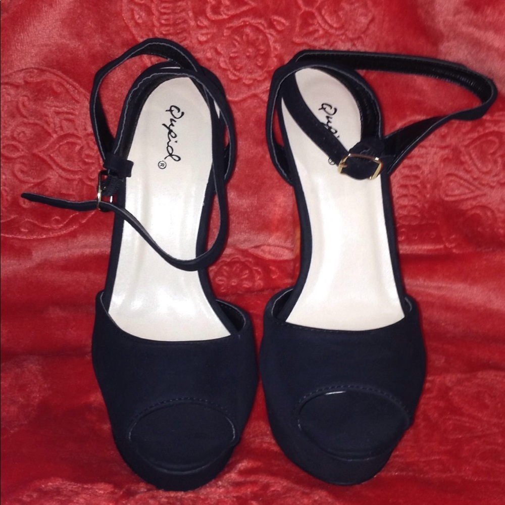 Qupid 👠 - Picture 2 of 4